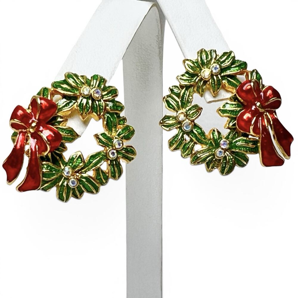 Holiday Enamel Pierced Earrings Green Wreath Red Bow Gold Tone Post Festive - Picture 2 of 5